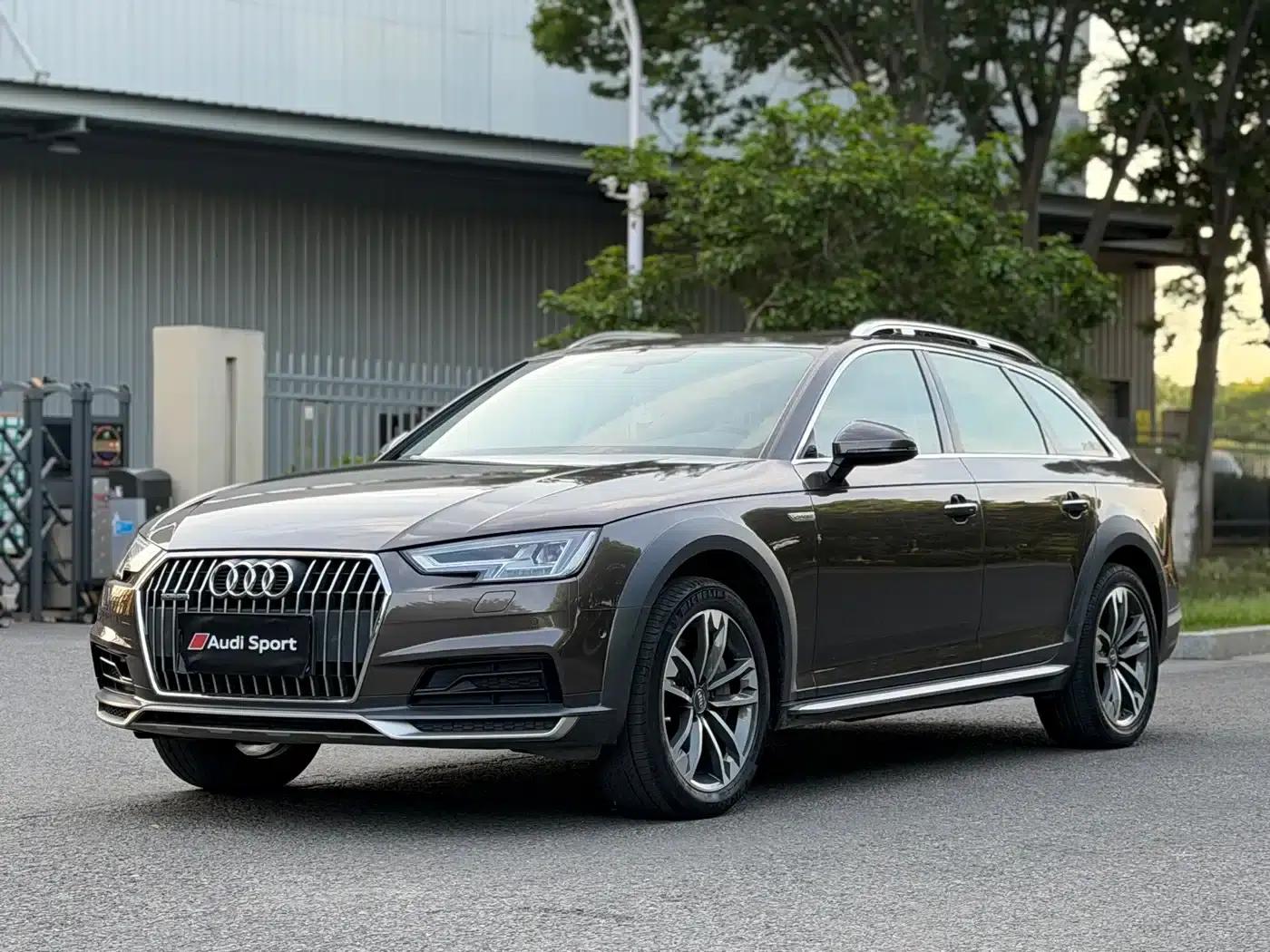 2017 Audi A4 Imported Model 45 TFSI allroad quattro Sport — миниатюра 1