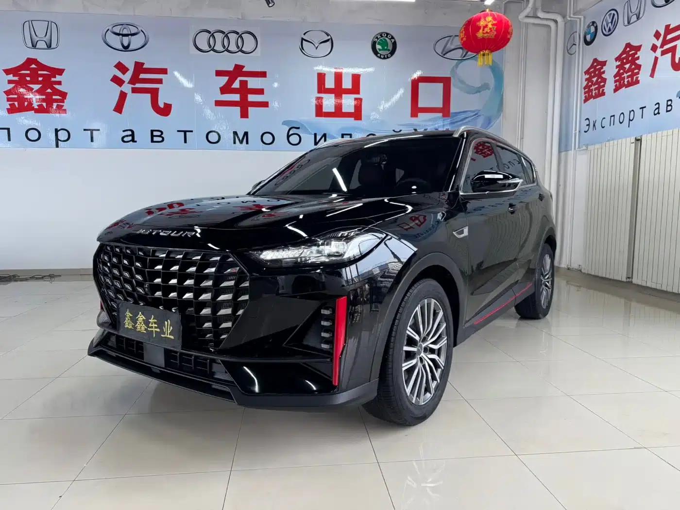 Jetour X70 PRO 2023 1.5T DCT Comfort Edition 7-seater — миниатюра 1