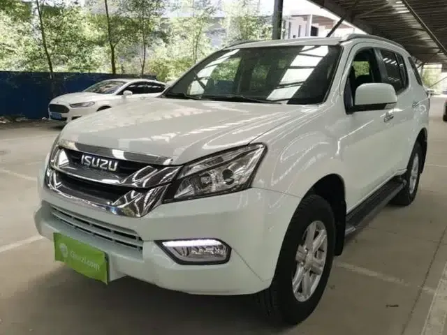 Isuzu mu-X 2017 2.5T Two-Wheel Drive Automatic Comfort Touring Version 7 Seats