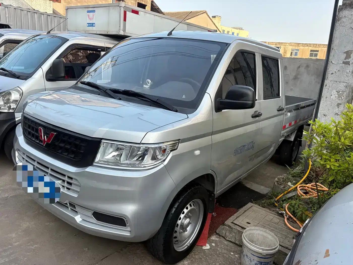 Wuling Rongguang New Card 2023 Model 2.0L Double Cab Basic Type LJM20B — миниатюра 1