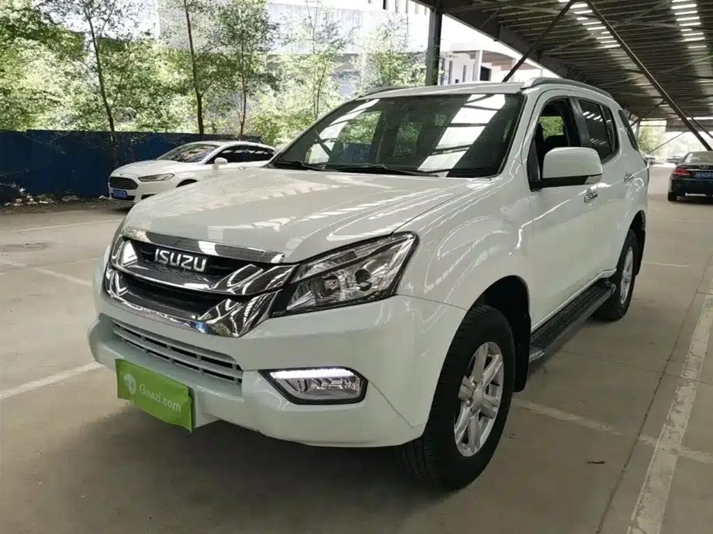 mu-X Ranger 2017 2.5T 2WD Automatic Touring Edition 7-Seater — миниатюра 1