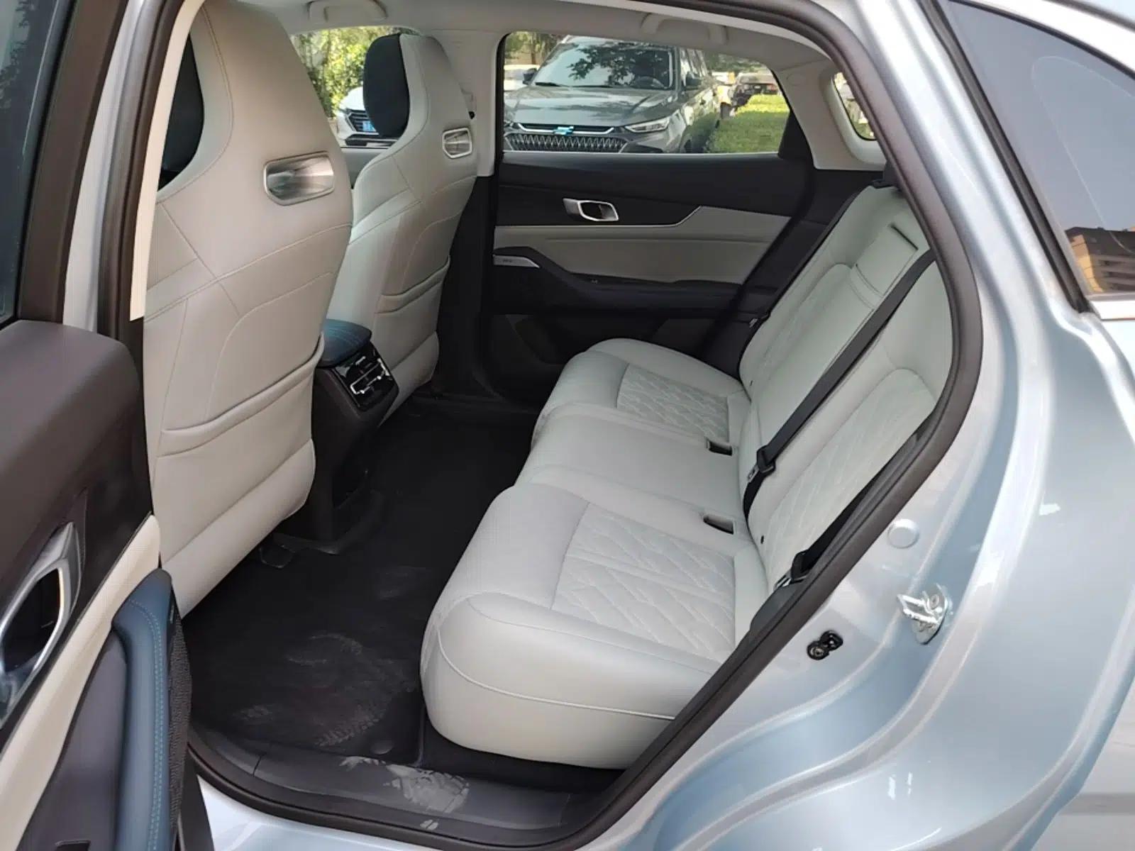 CHANGAN UNI-K iDD 2022 Blue Whale iDD 130km 1.5T Excellence Model — миниатюра 19