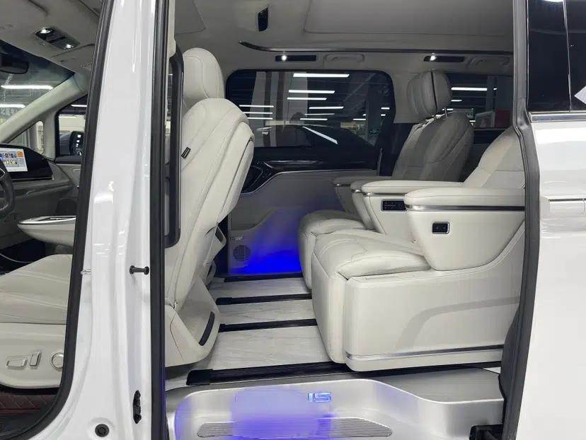 SAIC MAXUS Dajia 9 2024 Updated Version Super Hybrid Ultra-Long Range Forest Edition 7-Seater — миниатюра 15