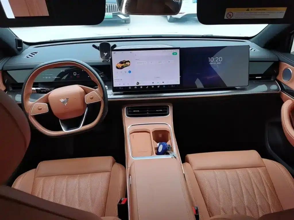Nezha L 2024 Range Extender 310 Flash Charge Red Edition — миниатюра 10
