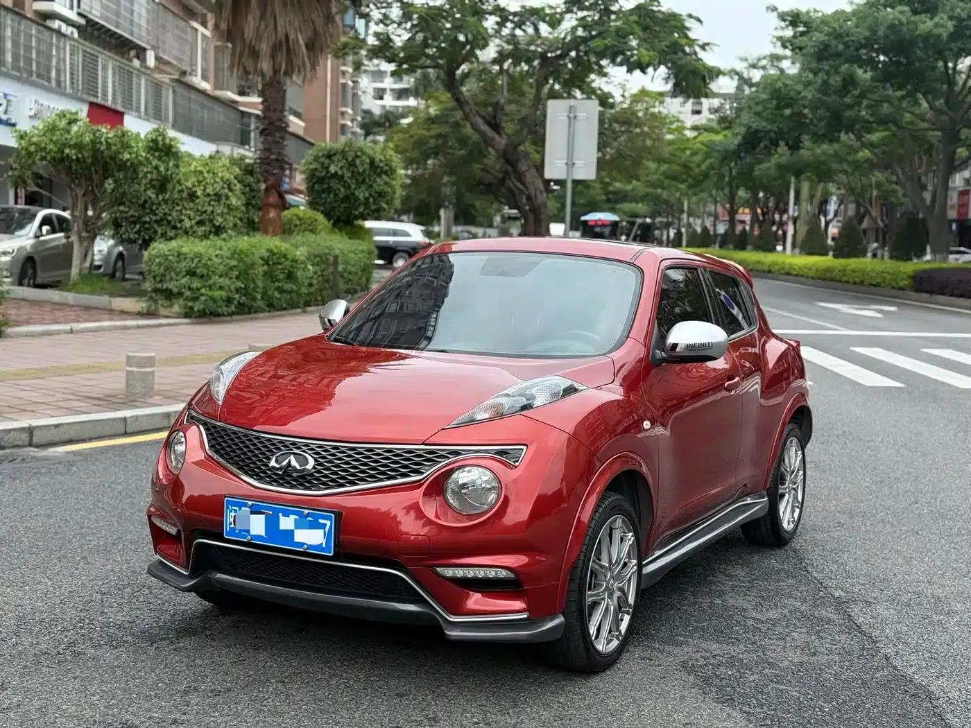 Infiniti ESQ 2014 1.6L Sporty Edition — миниатюра 1