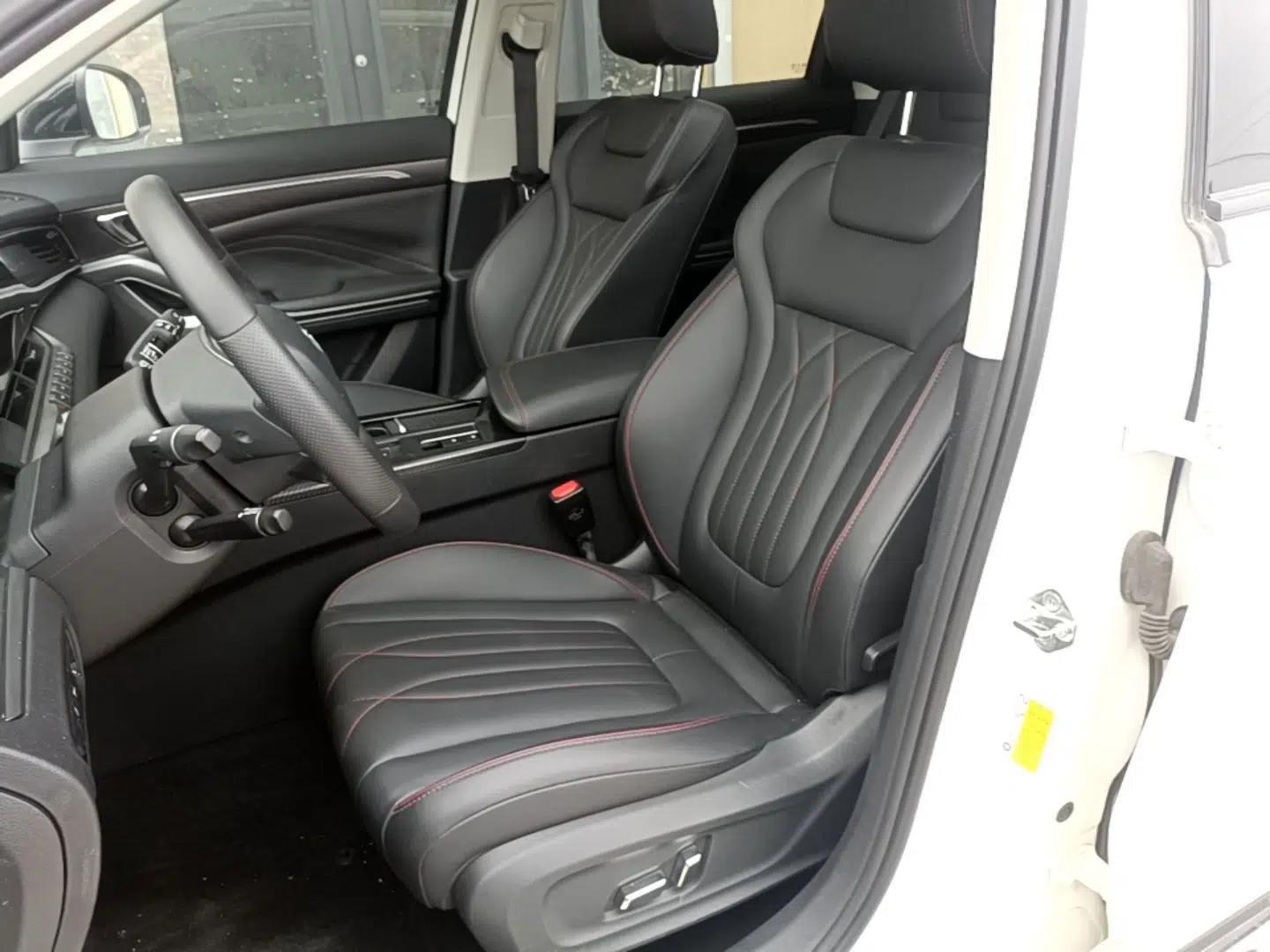 Bestune T55 2021 1.5T Automatic Joyful·Prestige Edition — миниатюра 17