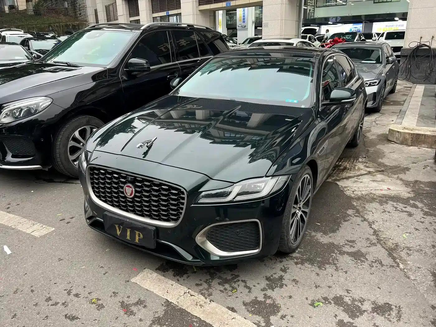 2022 Jaguar XFL 2.0T P250 2WD Luxury Edition — миниатюра 2