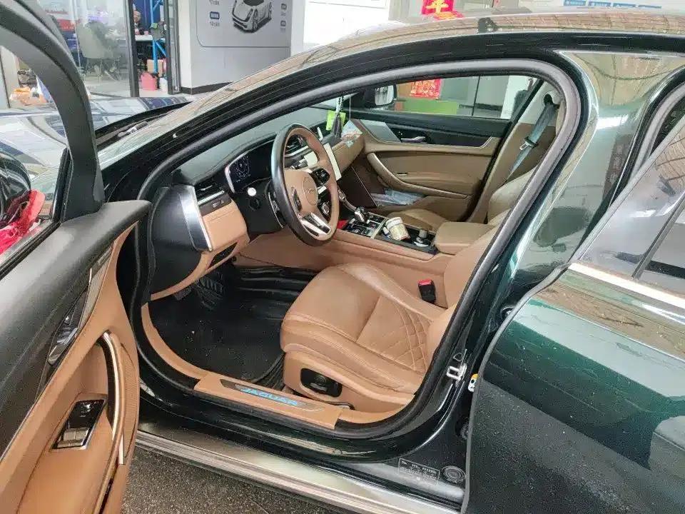 2022 Jaguar XFL 2.0T P250 2WD Luxury Edition — миниатюра 4