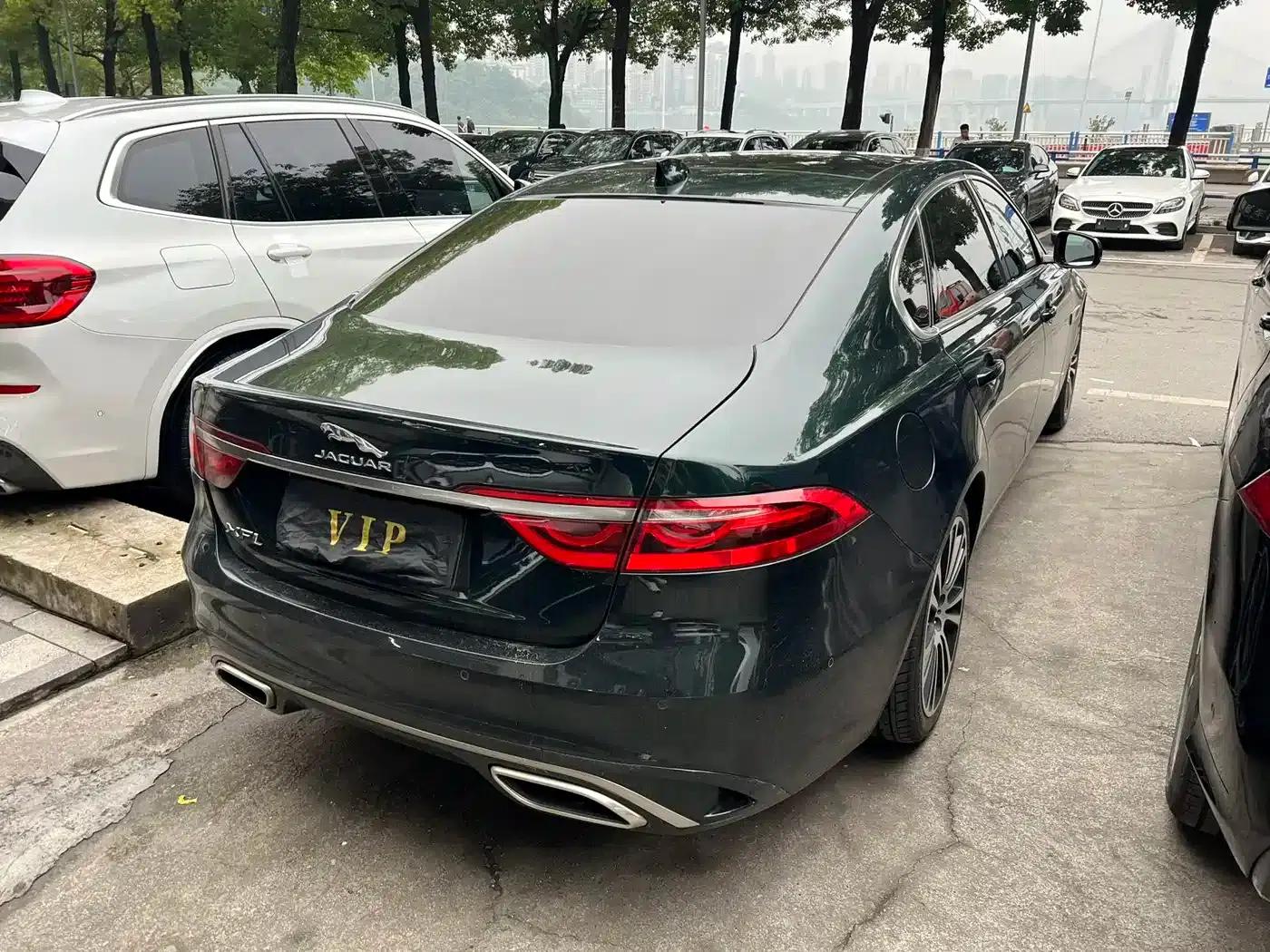 2022 Jaguar XFL 2.0T P250 2WD Luxury Edition — миниатюра 9