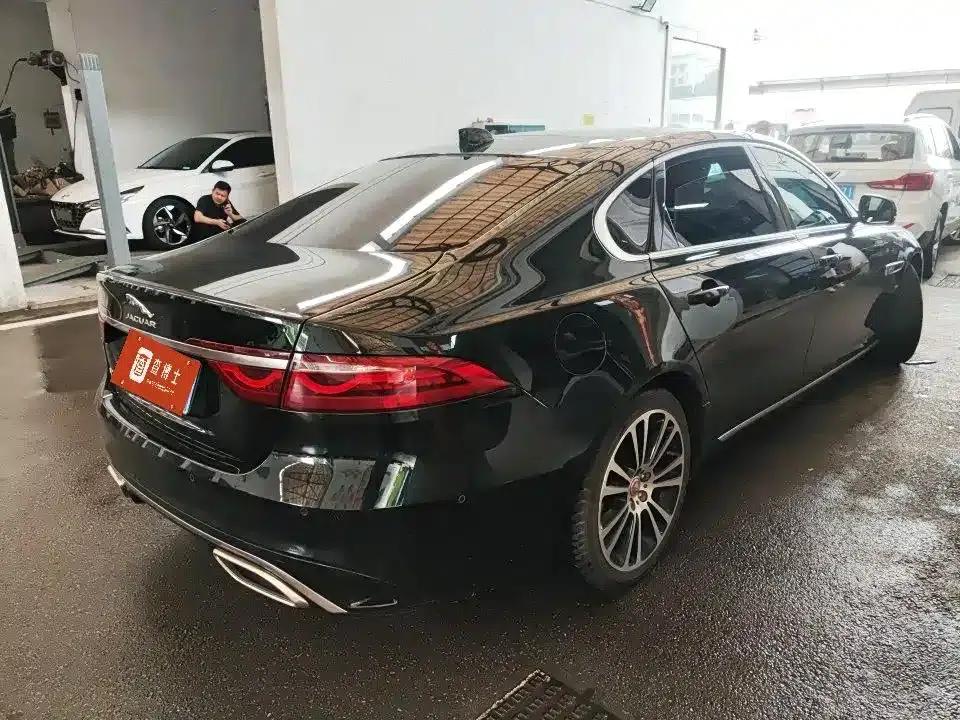 2022 Jaguar XFL 2.0T P250 2WD Luxury Edition — миниатюра 10