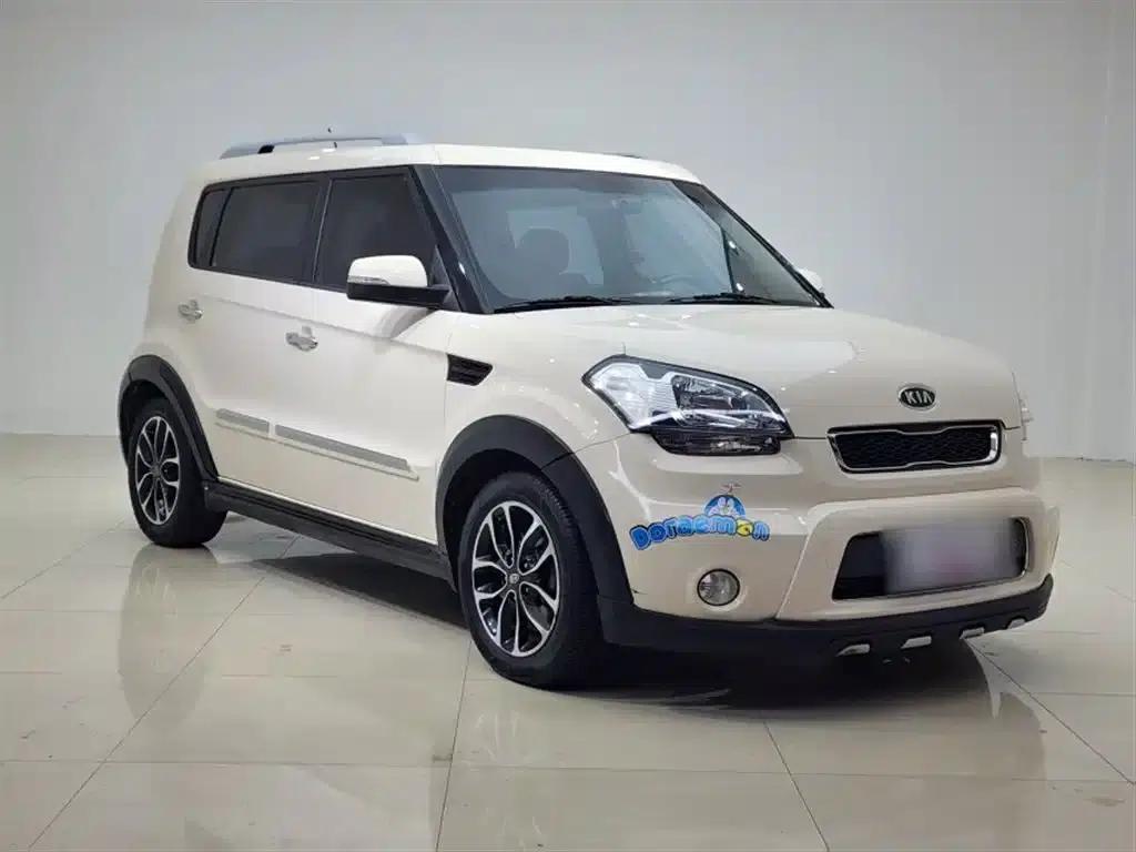 2013 Volkswagen Soul 1.6L AT Premium — миниатюра 25