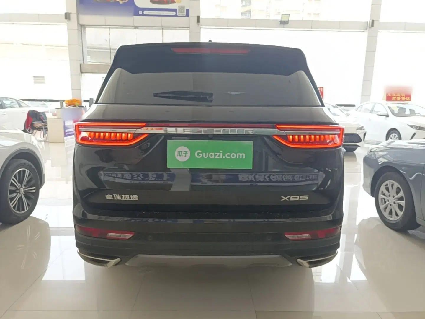 JETOUR X95 2023 1.6T DCT Era Edition 7-Seater — миниатюра 5
