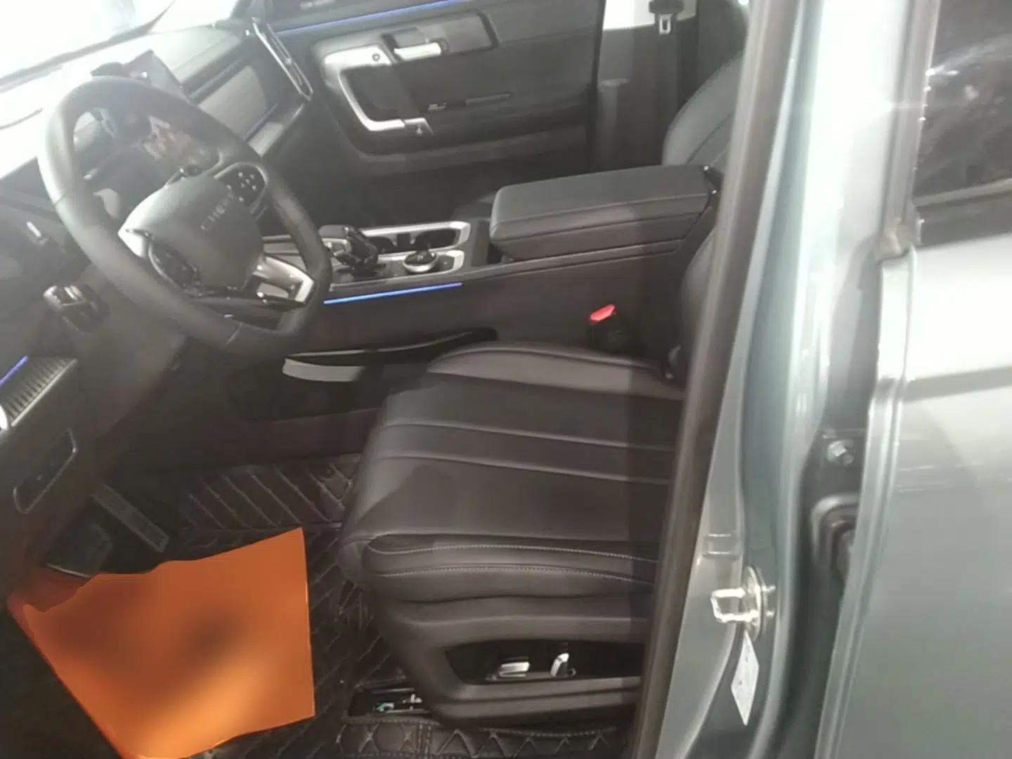 Chery Explore 06 2023 Urban Edition 1.6T Two-Wheel Drive Luxury — миниатюра 18