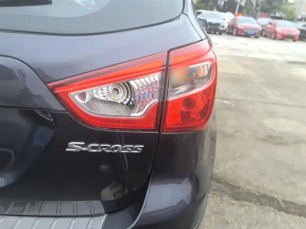 Vitara 2015 1.6L Manual 2WD Entry-level — миниатюра 8