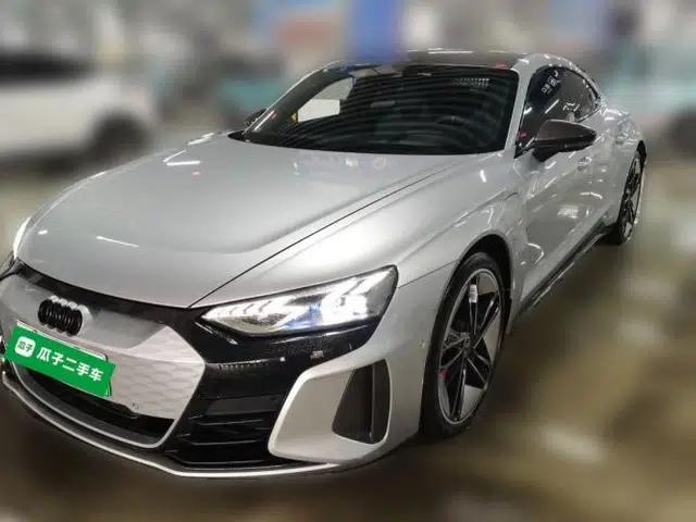 Audi RS e-tron GT 2023 Basic Model