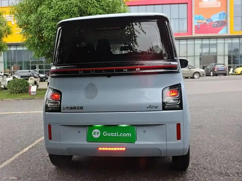 Wuling Air ev Clear Sky 2023 Model, Four-Seat Standard Edition — миниатюра 6