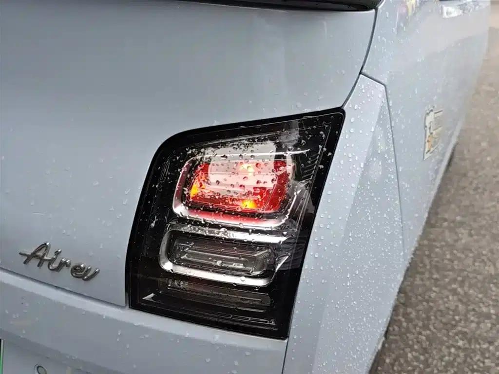 Wuling Air ev Clear Sky 2023 Model, Four-Seat Standard Edition — миниатюра 8