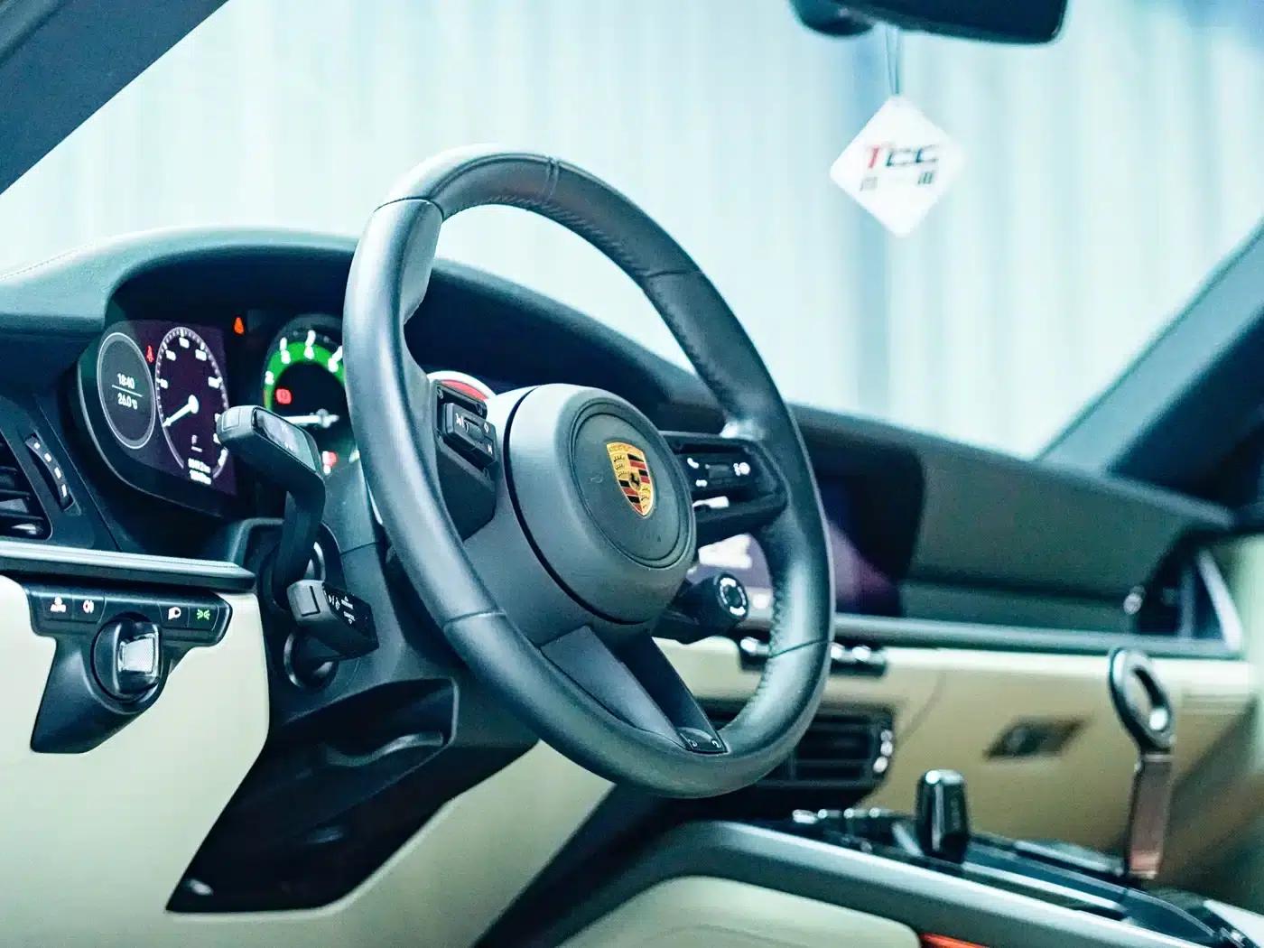 2023 Porsche 911 Carrera 3.0T — миниатюра 11