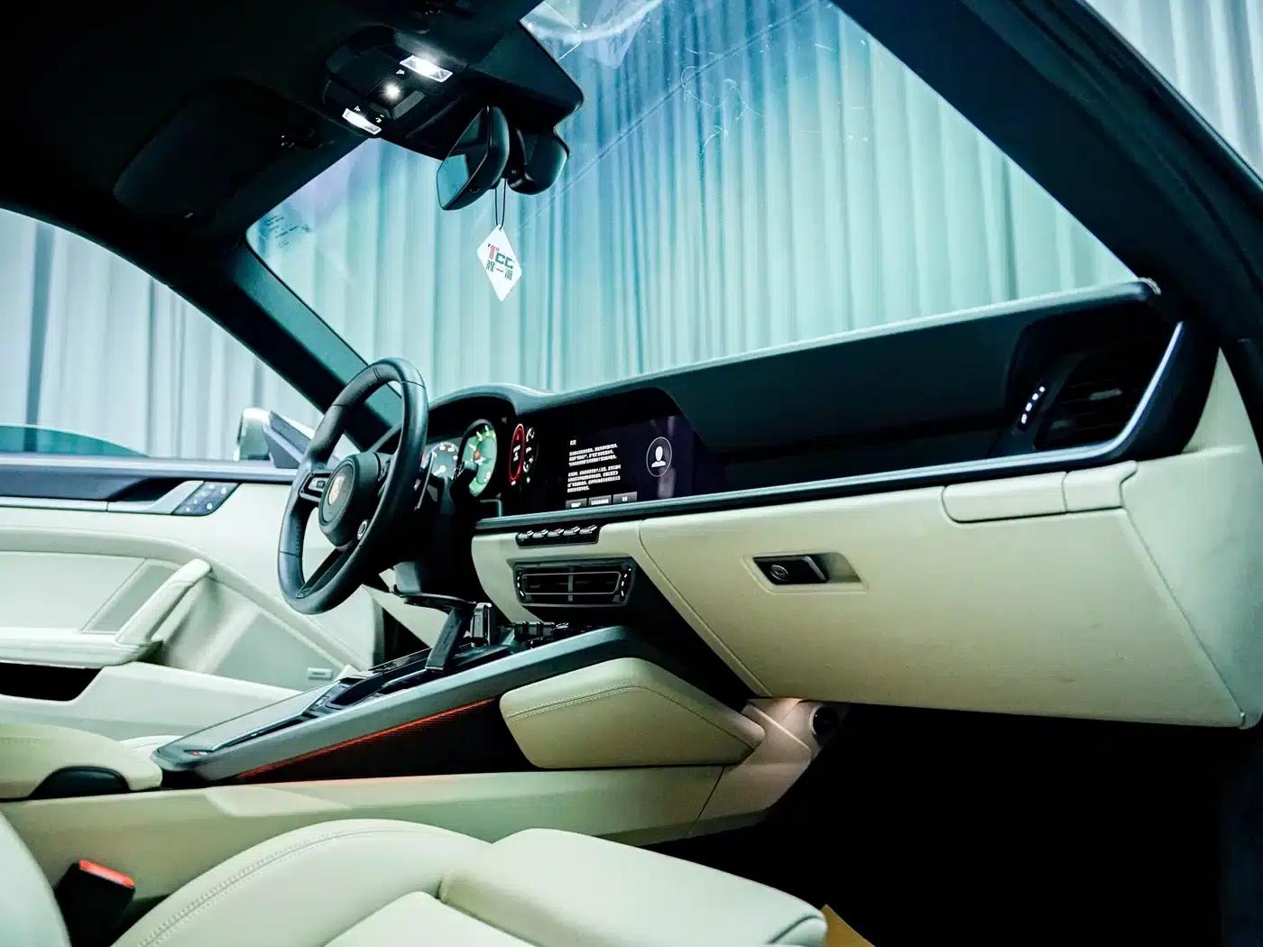2023 Porsche 911 Carrera 3.0T — миниатюра 10