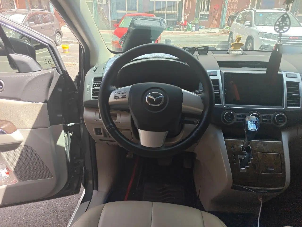 Mazda 8 2011 2.3L Deluxe Edition — миниатюра 11