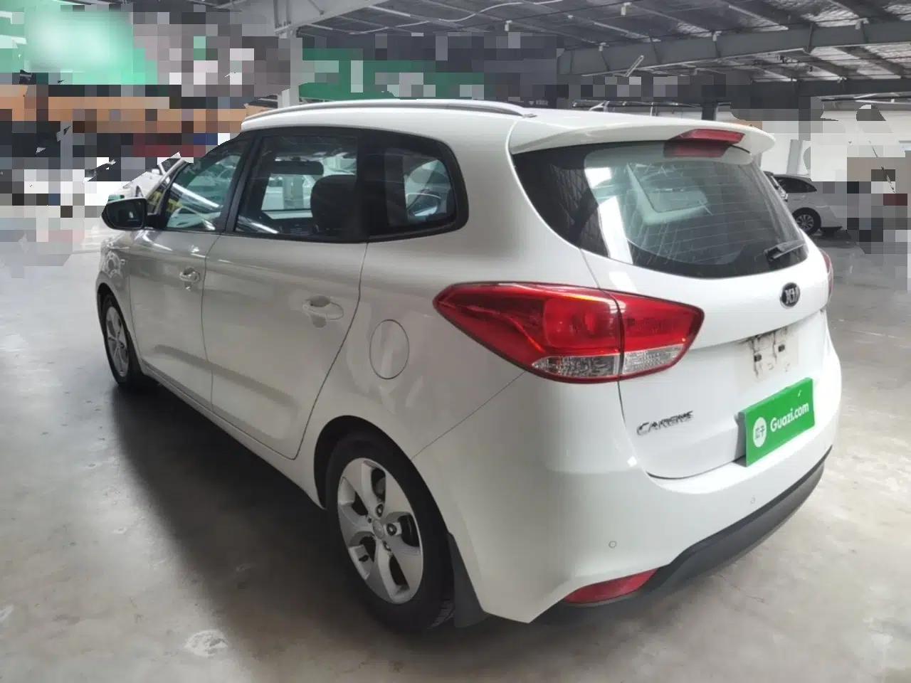 Kia Carens 2013 2.0L 7-Seater Automatic Standard Version China IV Standard — миниатюра 4