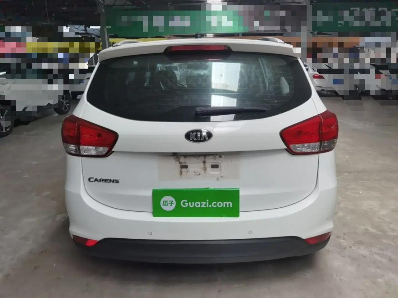 Kia Carens 2013 2.0L 7-Seater Automatic Standard Version China IV Standard — миниатюра 5