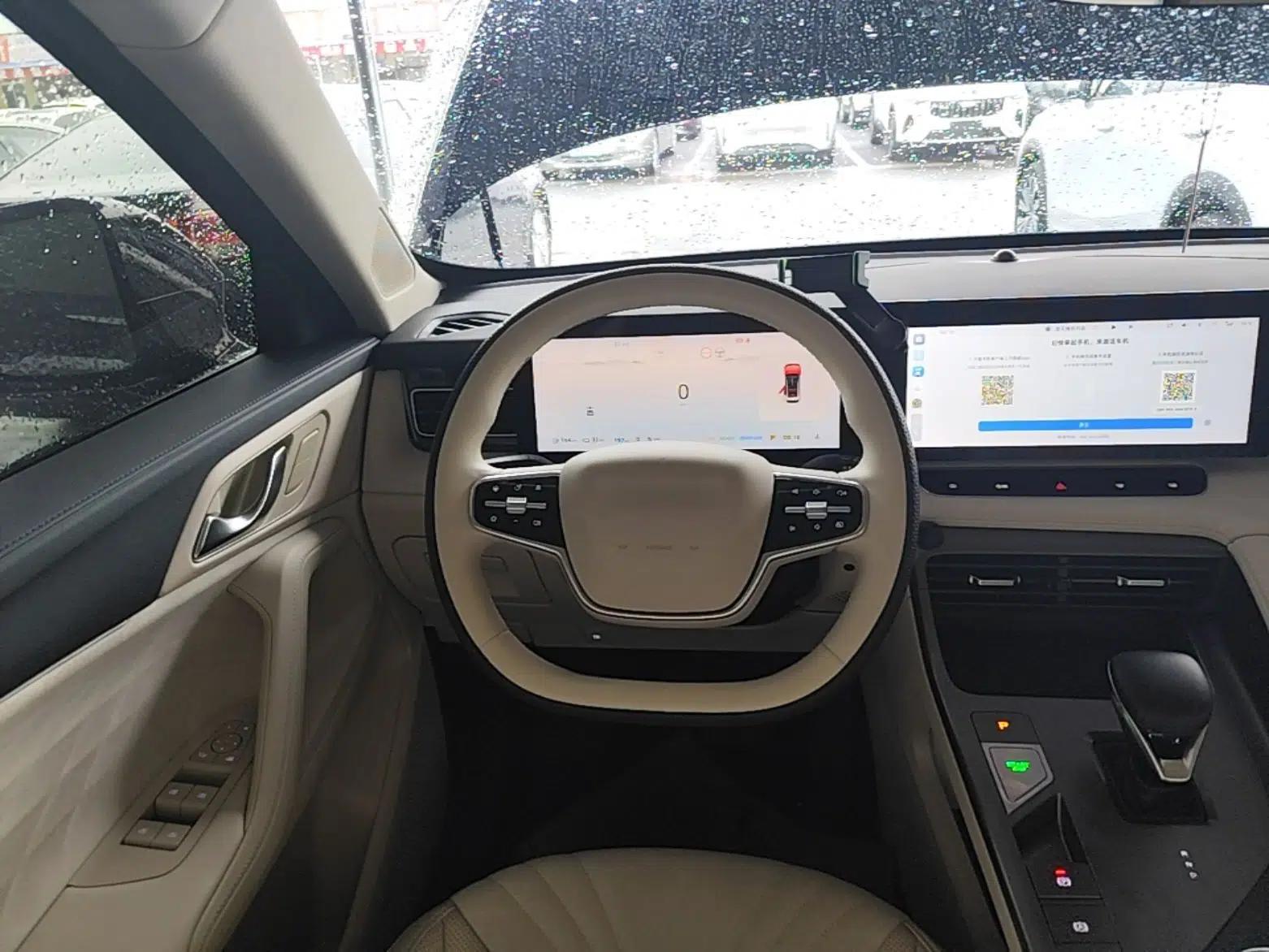 Roewe D5X DMH 2024 135 Tech Edition — миниатюра 13