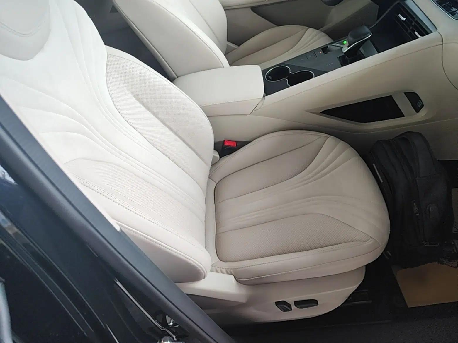 Roewe D5X DMH 2024 135 Tech Edition — миниатюра 23