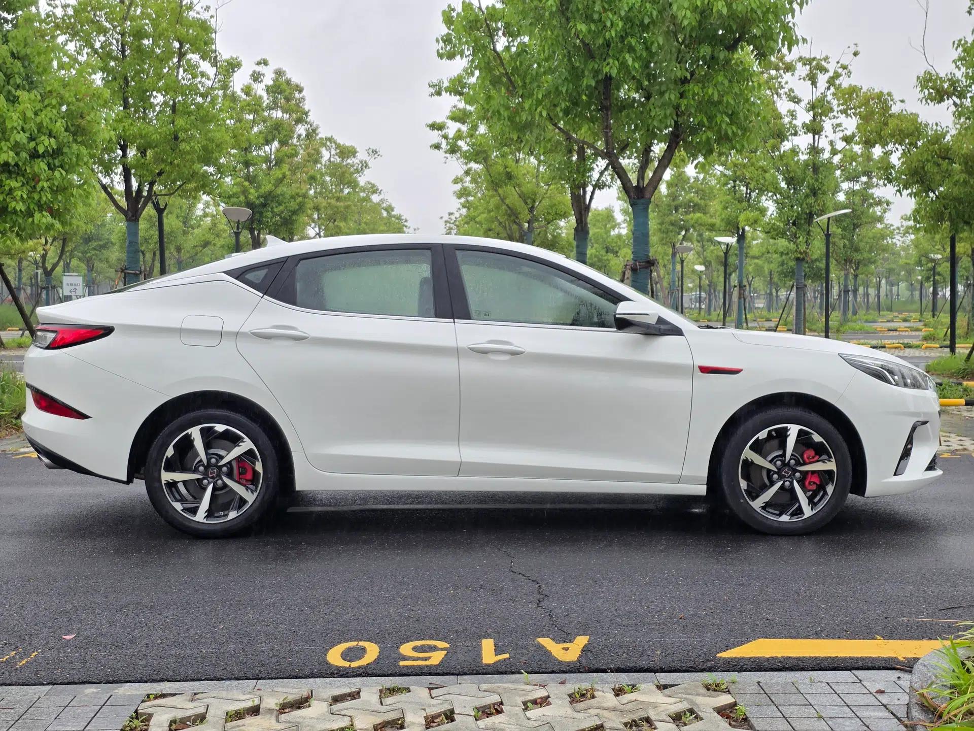 SOL A5 2022 1.5T CVT Youth Edition — миниатюра 8