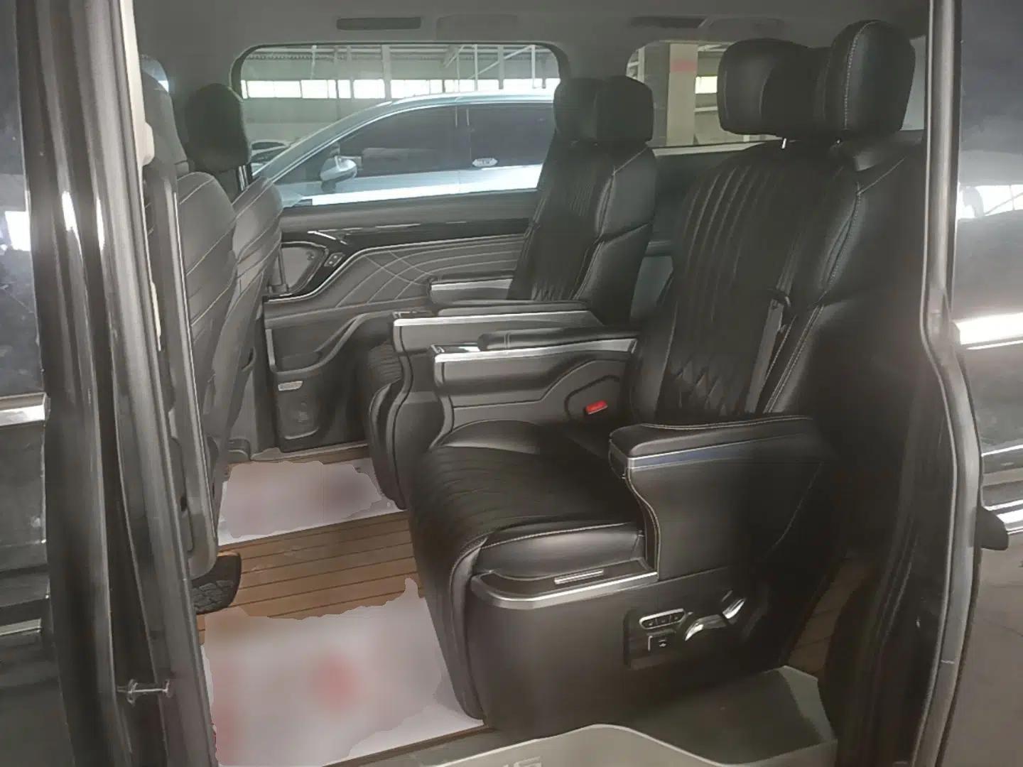 Used SAIC MAXUS Dajia 9 2022 Long-Range Oasis 7-Seater Version — миниатюра 20