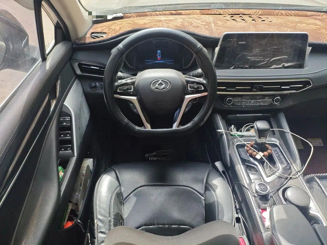 Used SAIC MAXUS D90 2017 2.0T Automatic All-Wheel Drive Sirius — миниатюра 10