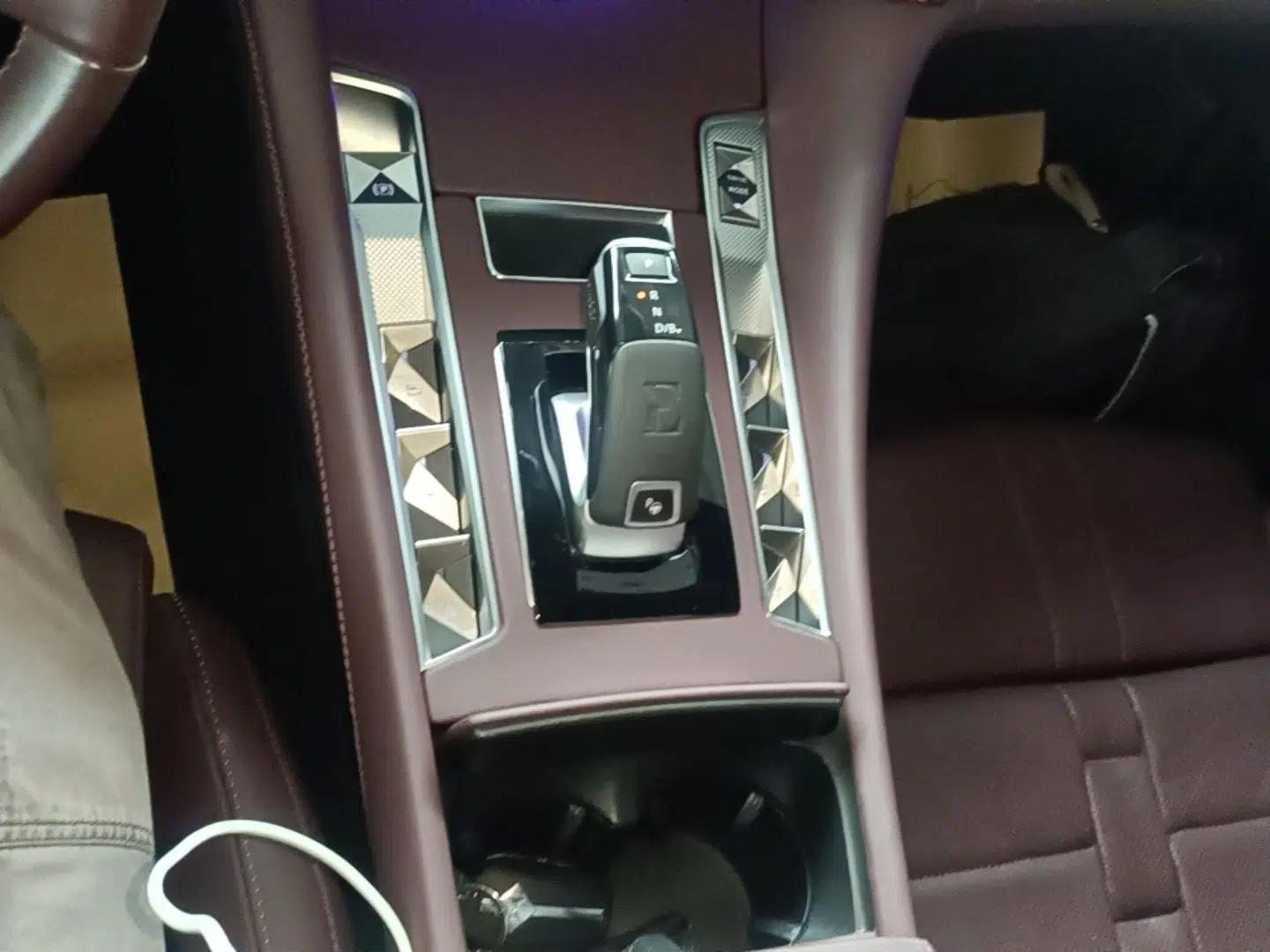 Used DS 9 New Energy 2022 1.6T E-TENSE Opera House Plug-in Hybrid Edition — миниатюра 16