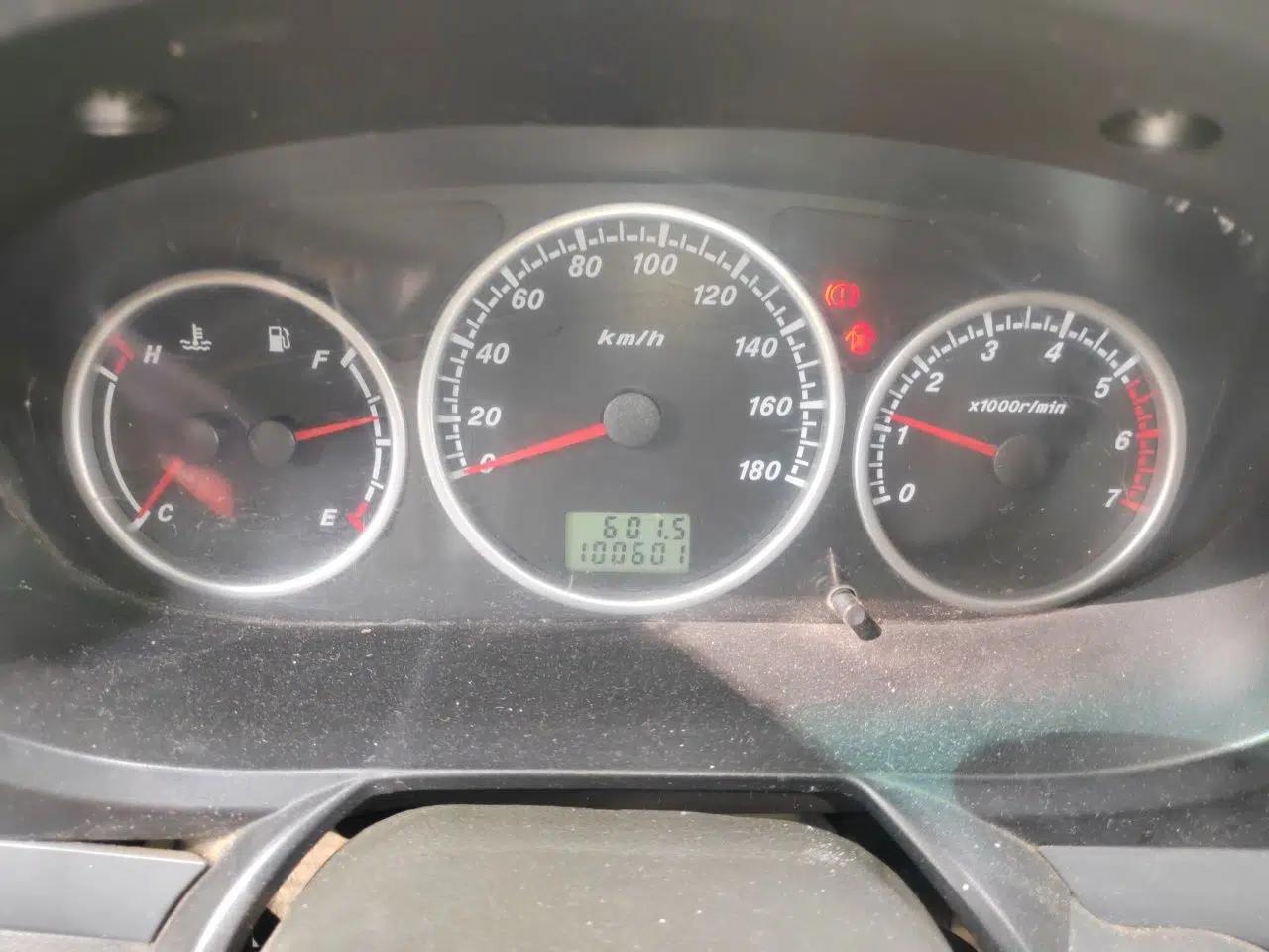 Used Foton Scenic 2014 2.0L Express Classic Long-Wheelbase High-Roof Model 491EQ4A — миниатюра 11