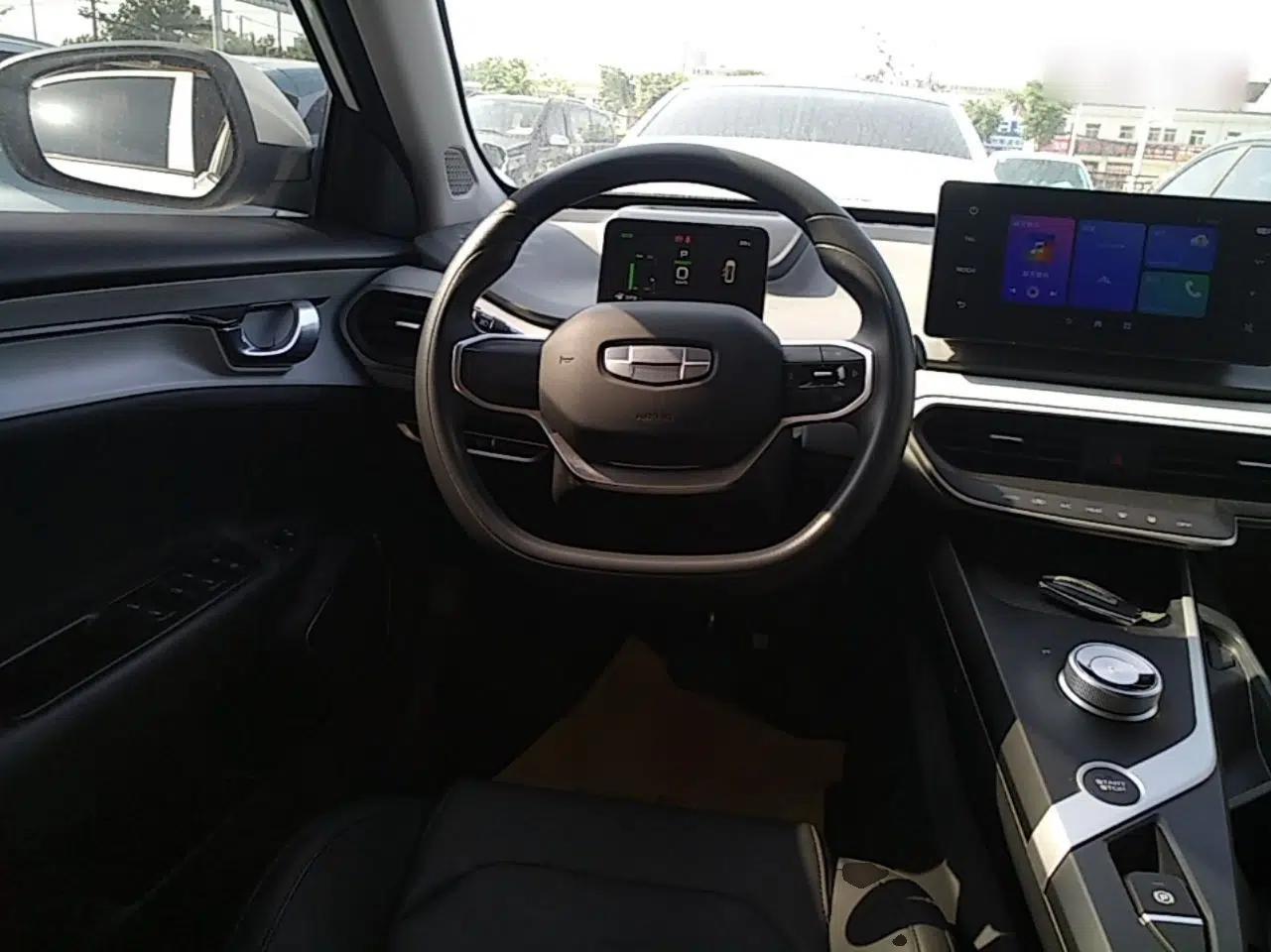 Used Geometry A 2024 500KM Travel Edition — миниатюра 13
