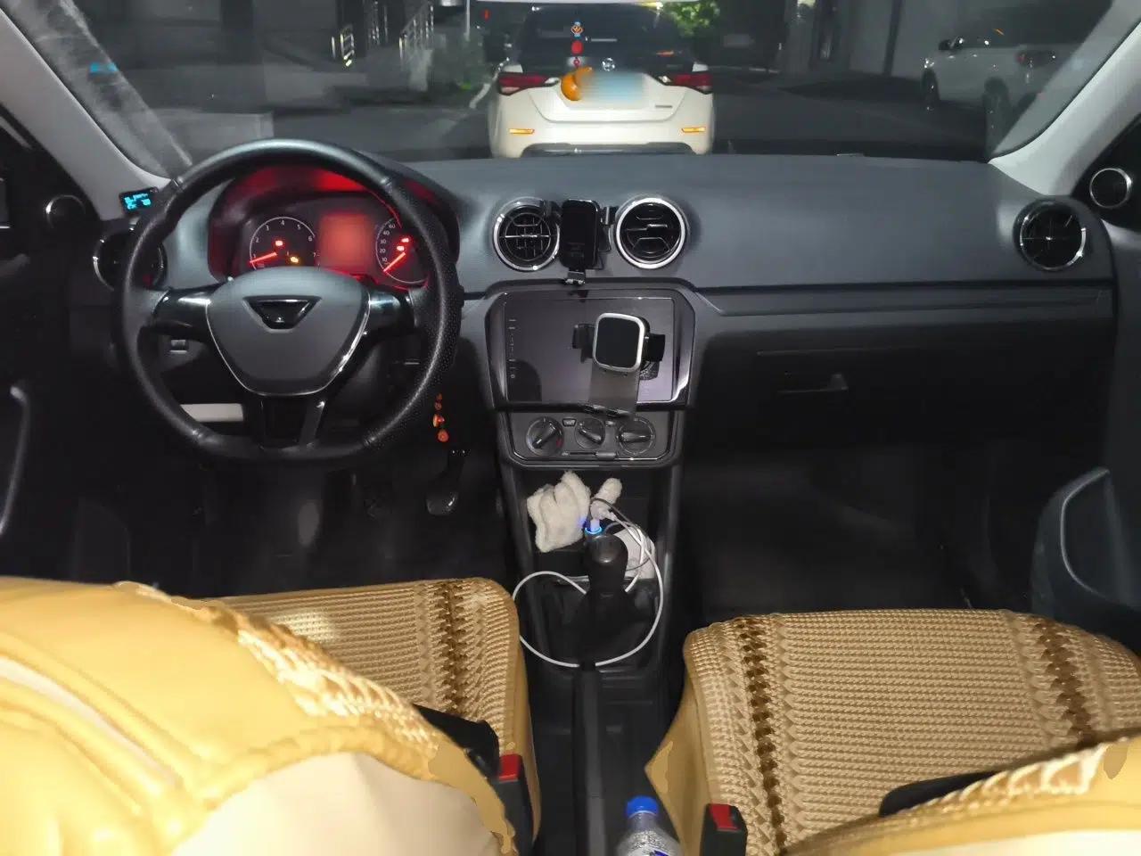 Used Jetta VA3 2021 1.5L Manual Entry-Level Version — миниатюра 9