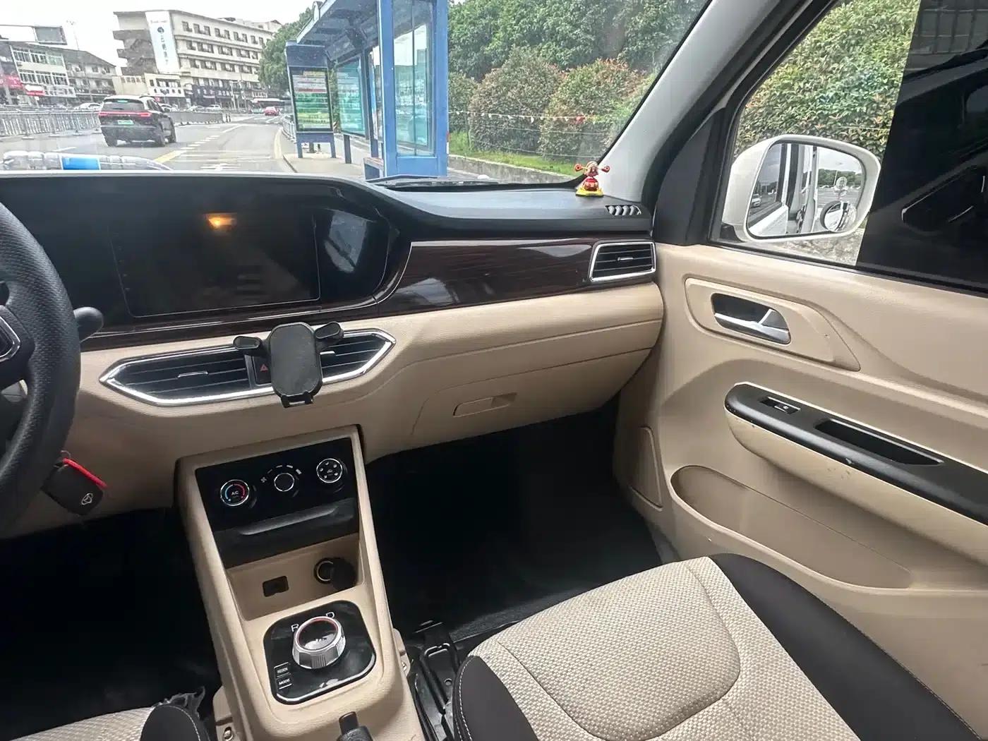 CrossStar V5 EV 2025 Model, 259km/h, Luxury Bus, 6 Seats, 38.64kWh — миниатюра 12