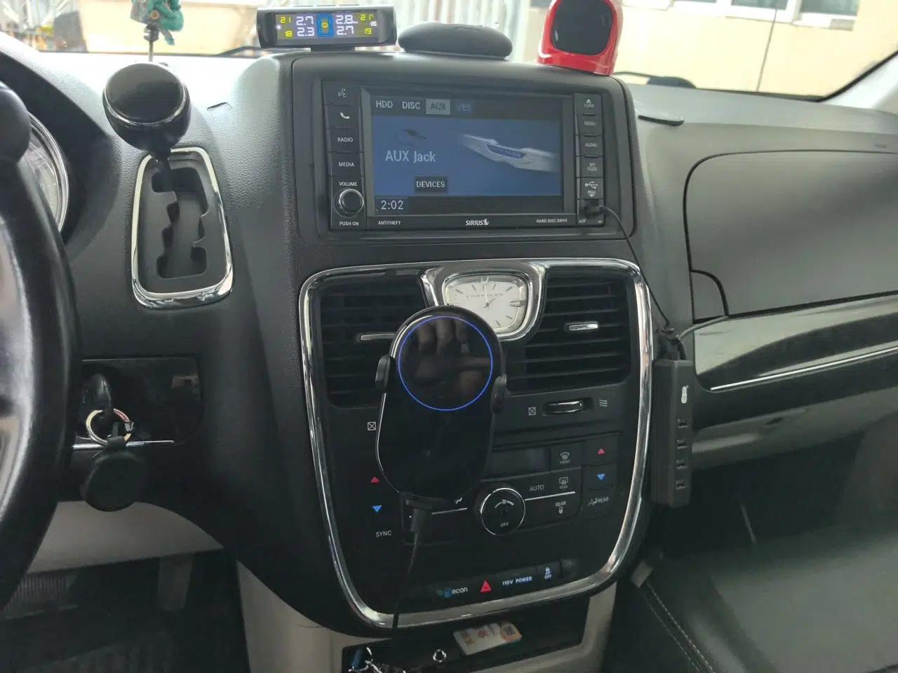 Used Chrysler Grand Voyager  — миниатюра 13