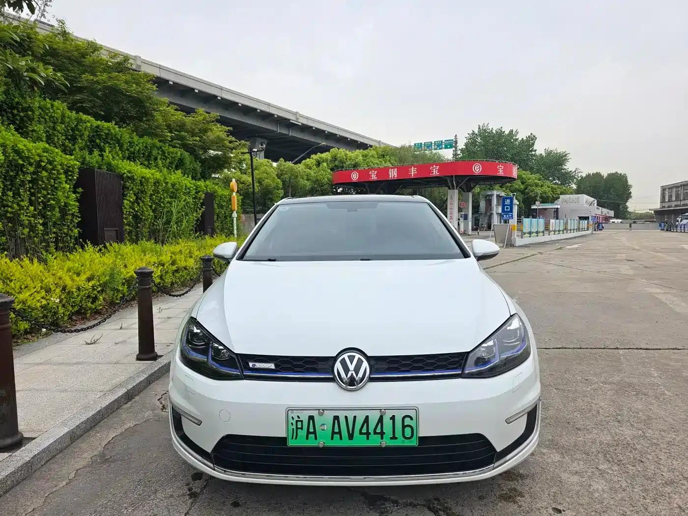 2020 Golf EV — миниатюра 3