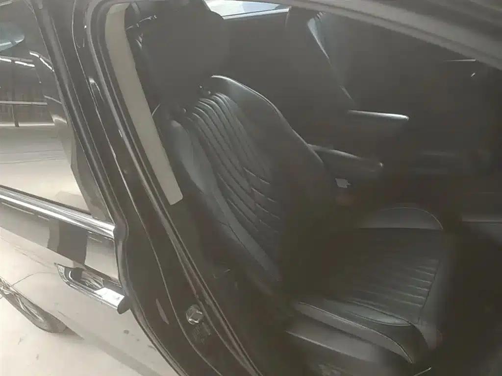 Everyone 9 2022 Long Range Oasis 7-Seater Edition — миниатюра 25