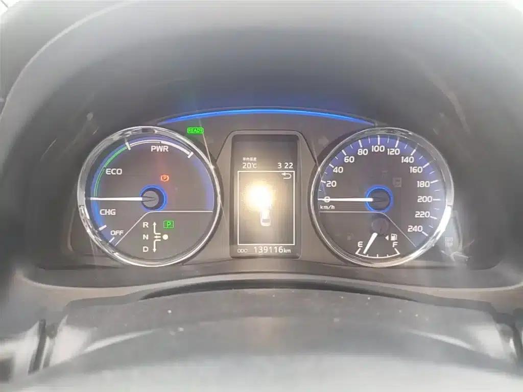 Levin Hybrid E+ 2019 1.8PH GS E-CVT Elite Sunroof Edition — миниатюра 12