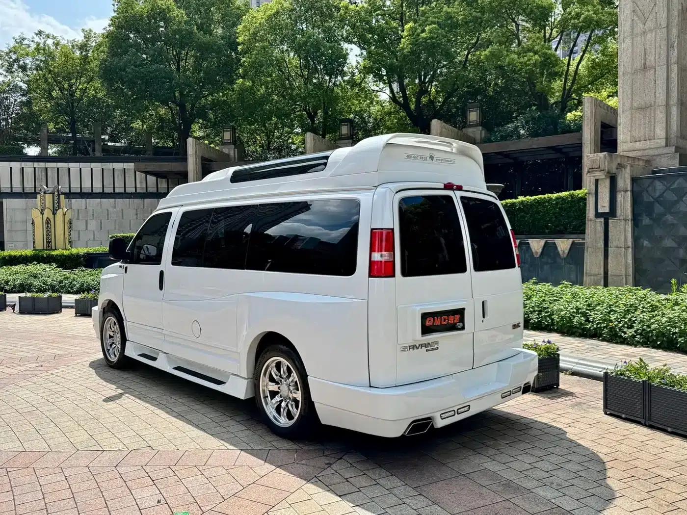 2018 SAVANA 6.0L 2500s Supreme Edition — миниатюра 5
