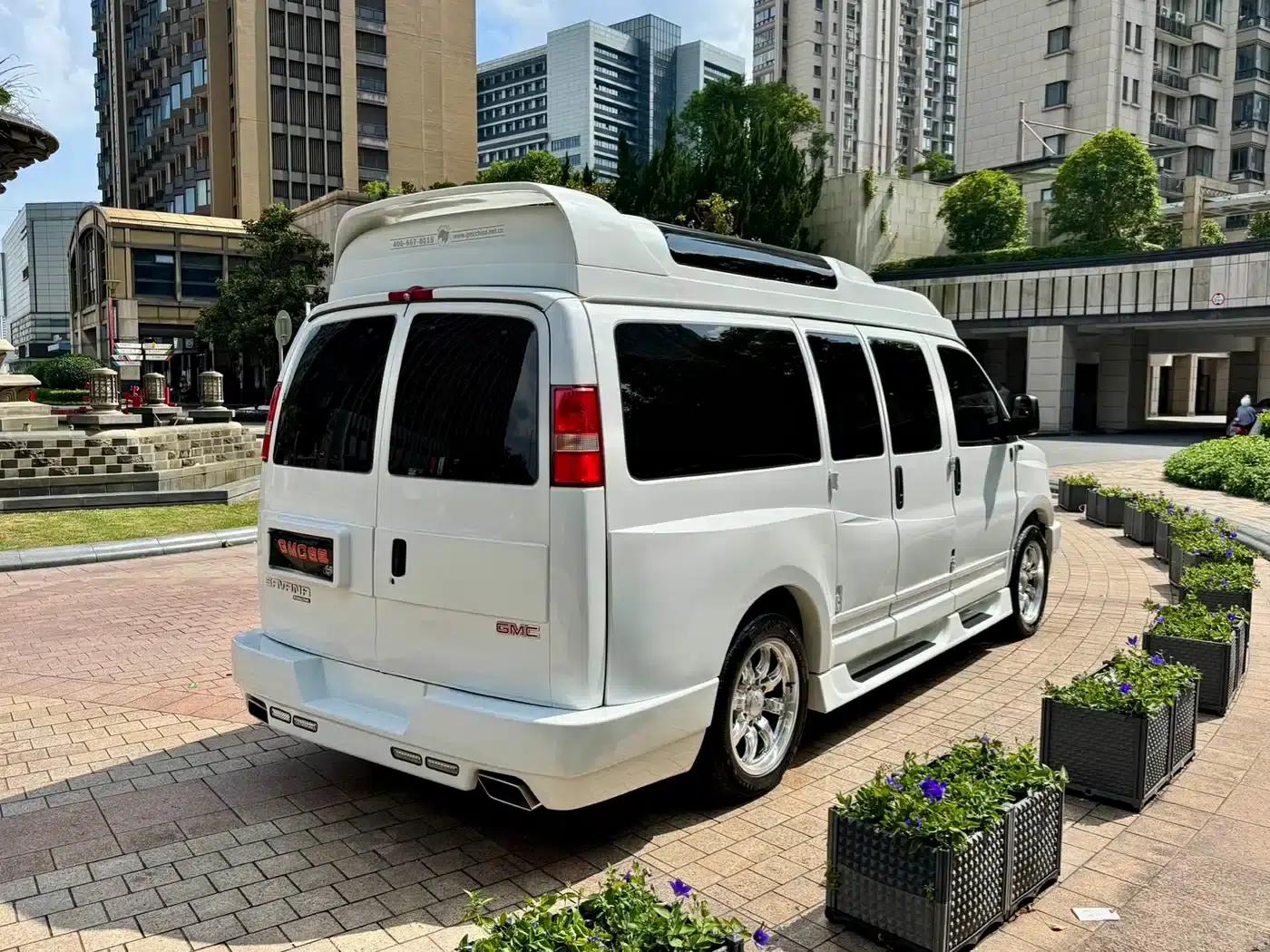 2018 SAVANA 6.0L 2500s Supreme Edition — миниатюра 7