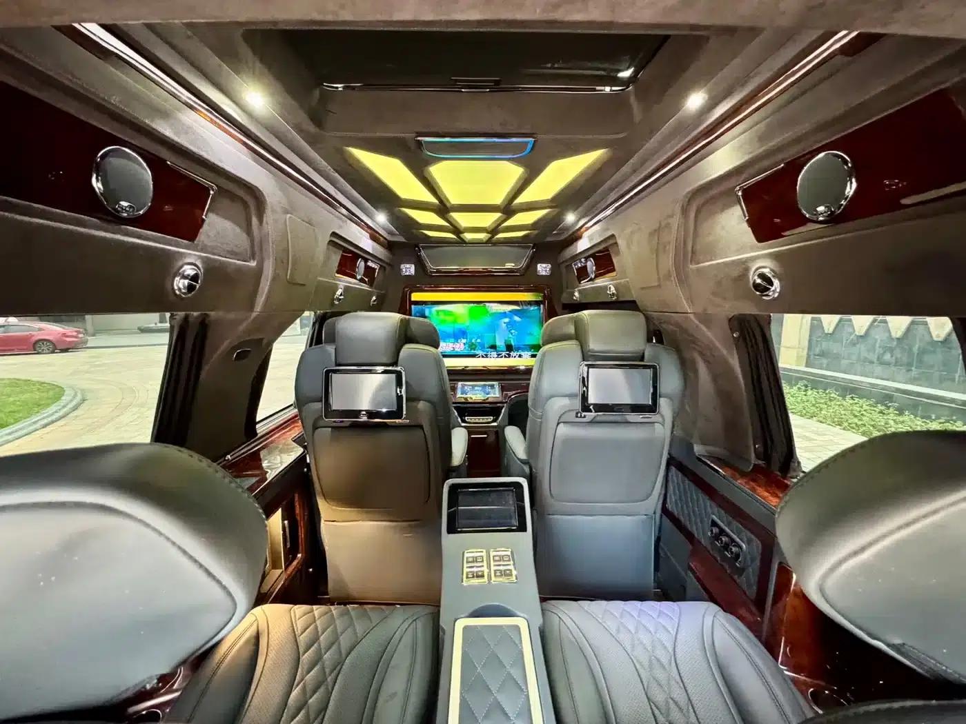2020 SAVANA 6.0L G760 Elegant Supreme Edition — миниатюра 16