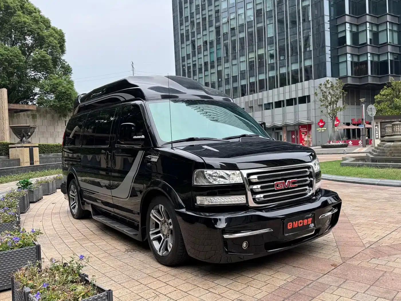 2020 SAVANA 6.0L G760 Elegant Supreme Edition — миниатюра 3