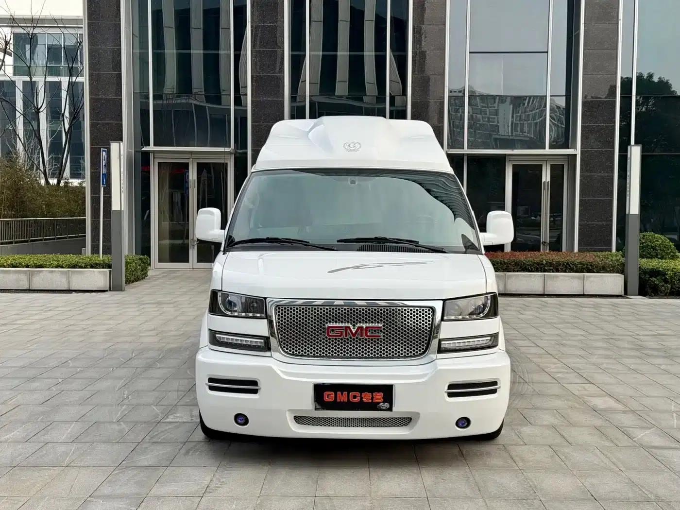 2016 SAVANA 5.3L G660S 4WD Elegant Collection Edition — миниатюра 2