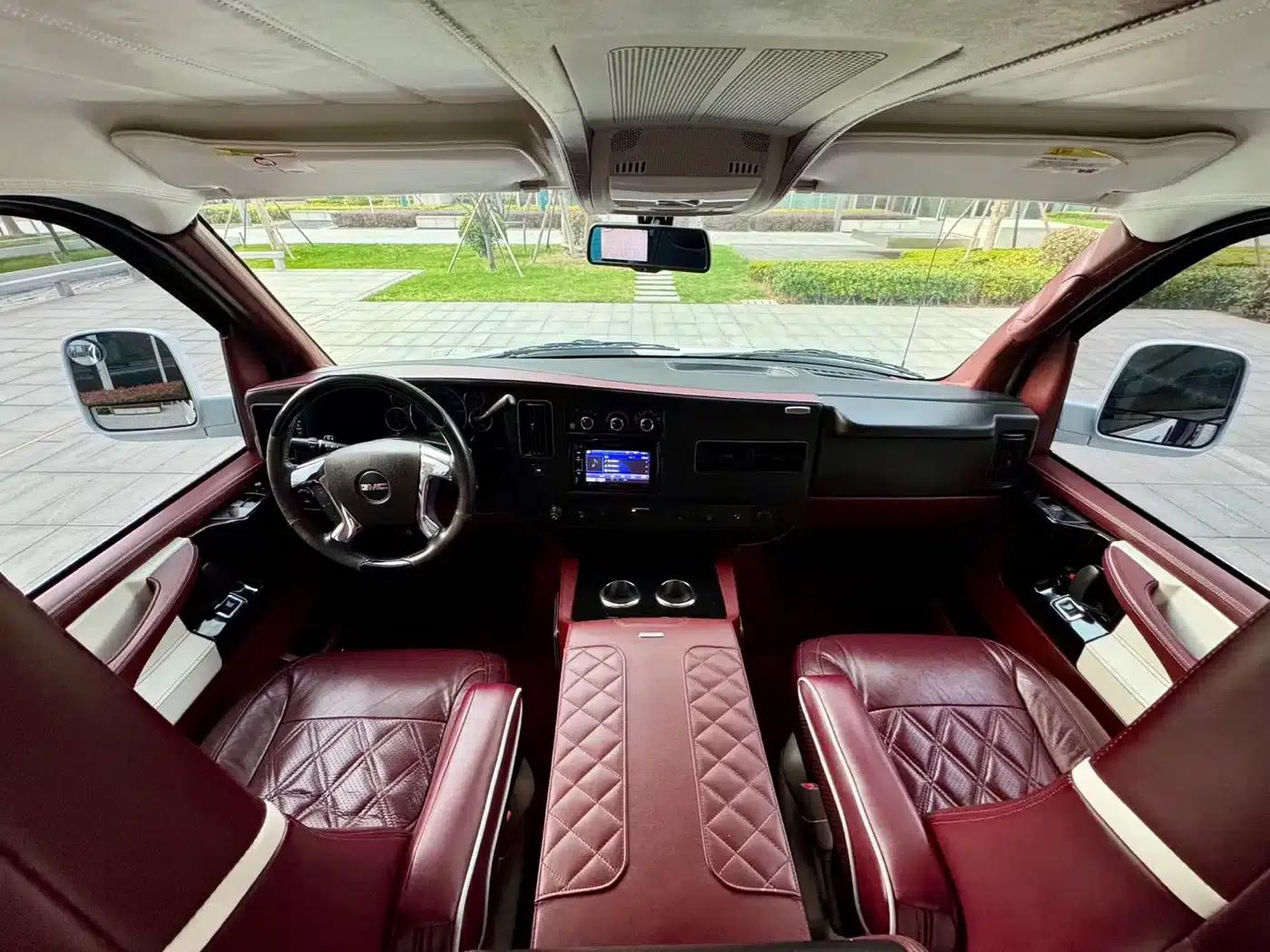 2016 SAVANA 5.3L G660S 4WD Elegant Collection Edition — миниатюра 14