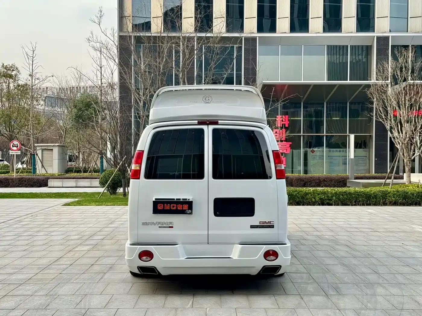 2016 SAVANA 5.3L G660S 4WD Elegant Collection Edition — миниатюра 6