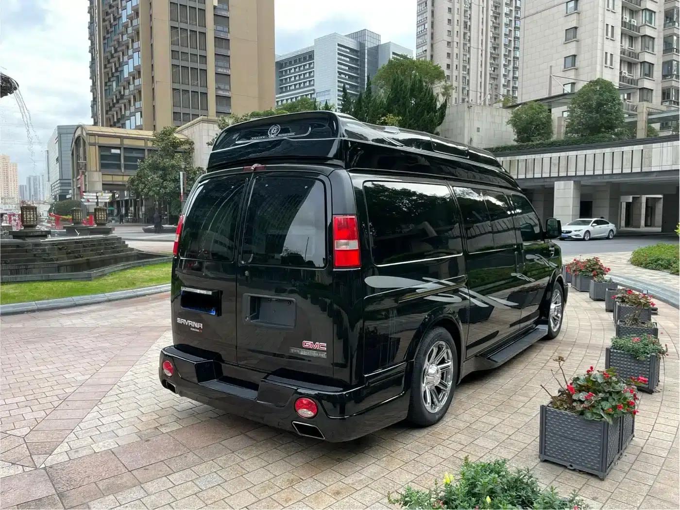 2015 SAVANA 5.3L G660S 4WD Luxury Edition — миниатюра 7