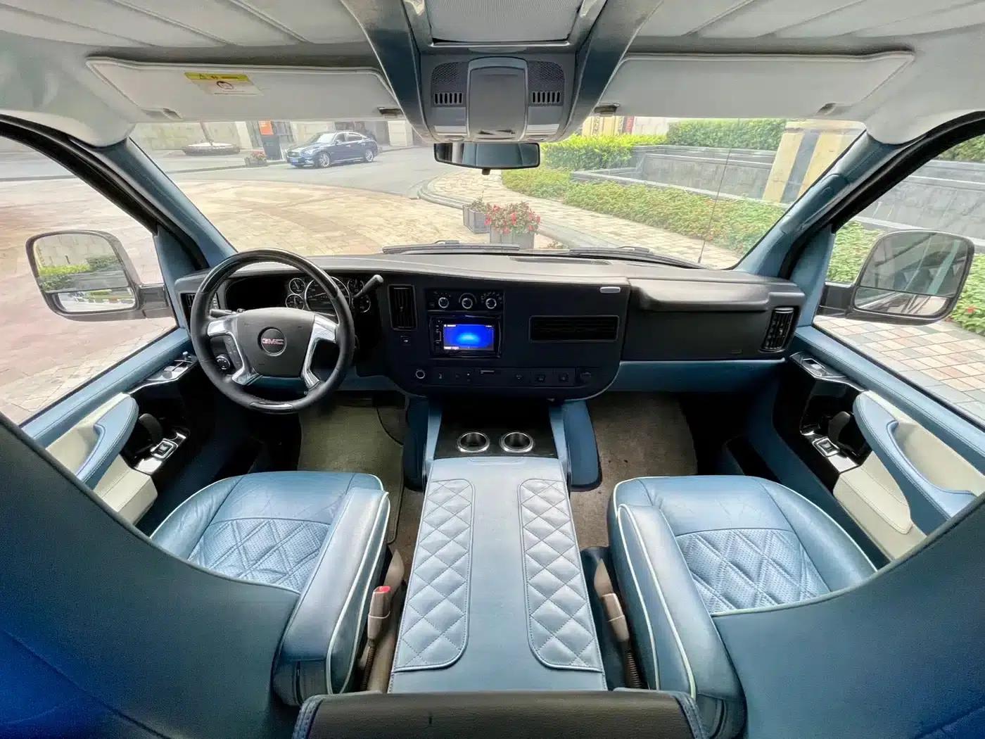 2015 SAVANA 5.3L G660S 4WD Luxury Edition — миниатюра 10