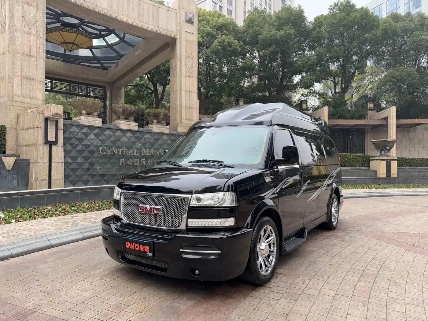 2017 SAVANA G660 Luxury Edition — миниатюра 1